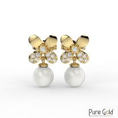 Luminous Pearl and Diamond Earrings with 0.05 CTS diamond and 18K gold