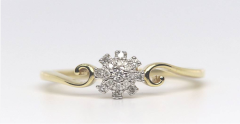 Dewdrop sparkling diamond ring